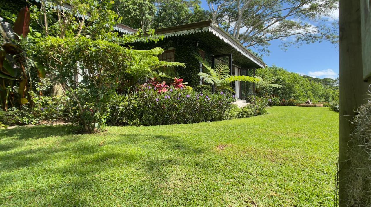 Green Cottage Chamarel Exterior photo