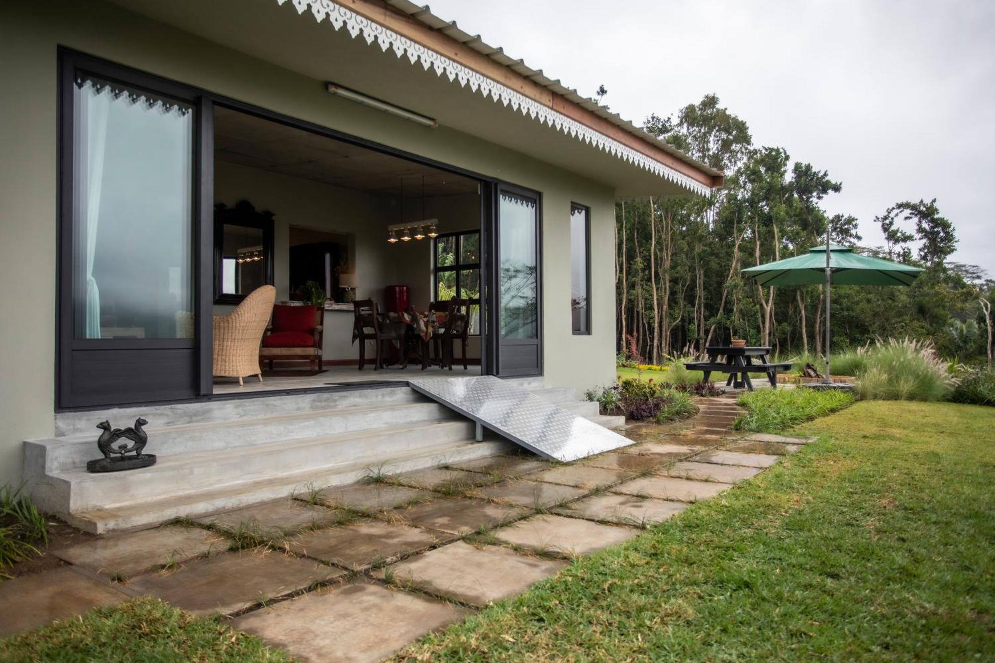 Green Cottage Chamarel Exterior photo